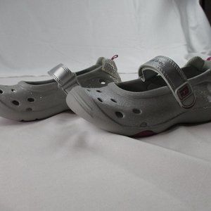 Stride Rite Girl's Size 11 M J  Water Shoes. #0458